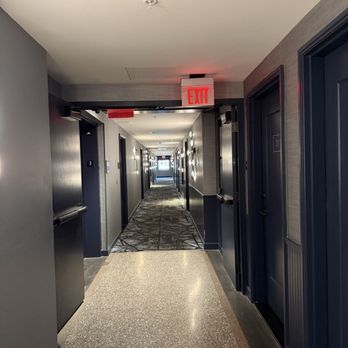 Holston House - Hotels Near Me - Nashville, Tennessee Holston House - Hotels Near Me - Nashville, Tennessee