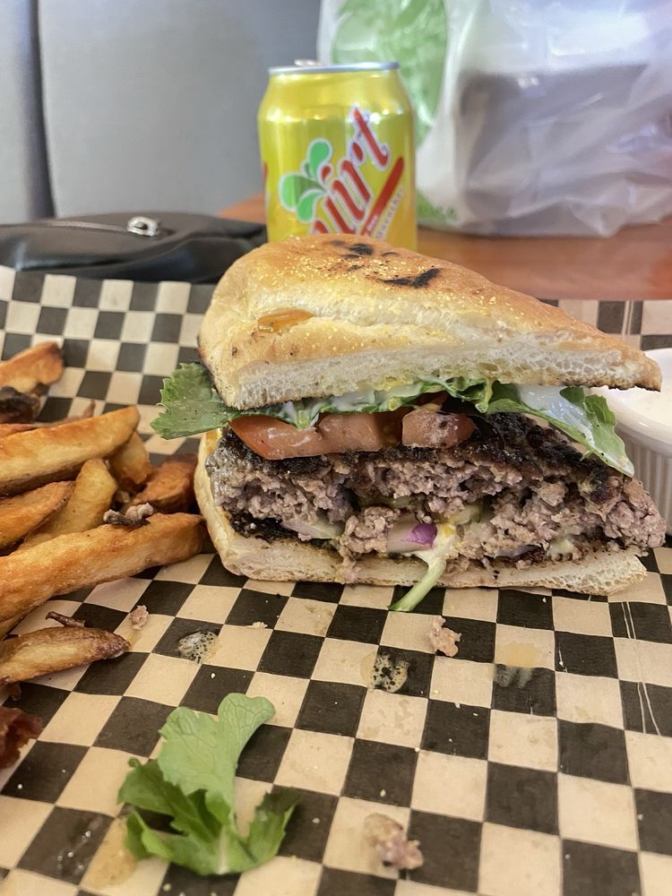 CALI JS BBQ Updated September 2024 91 Trinity St, Hayfork