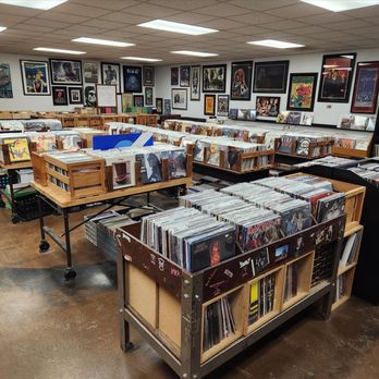Hoarders Trading Post - Books, Mags, Music & Video Near Me - St. Charles, Illinois Hoarders Trading Post - Books, Mags, Music & Video Near Me - St. Charles, Illinois