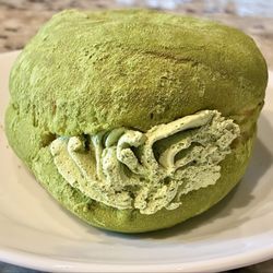 Puck’s Donuts - Match donut