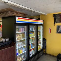 Grand Saline Donuts - Drink cabinet in store