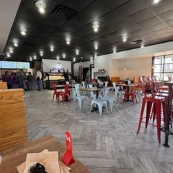 Cucho's Taco Grille - Mauldin - Dining area