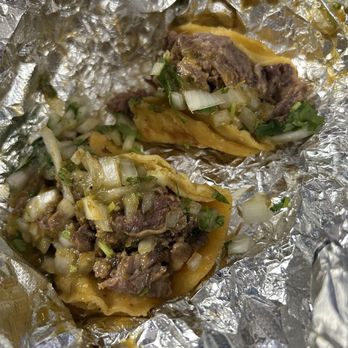 Tacos El Guero 2 - Tacos de lengua y cabeza - Tacos Near Me - Fontana, California