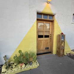 Love Shack - Side door