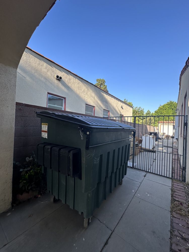BINS N BINS DUMPSTER RENTAL SERVICE Updated July 2024 174 Photos & 172 Reviews 1318 W 58th