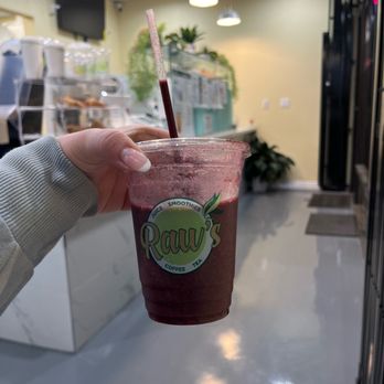 Raw's - Berry Berry smoothie - Coffee & Tea Near Me - Brea, California