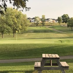 Sundance Entertainment Center - Nice and affordable golf course