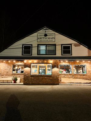 19 South Main Restaurant by null