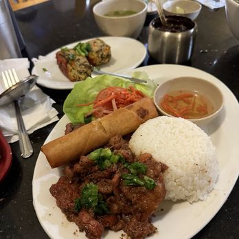 Pho Saigon No 1 Vietnamese Restaurant - #61. Rice w/ Grilled Pork & Fried Egg Roll - Vietnamese Near Me - Fairfield, California Pho Saigon No 1 Vietnamese Restaurant - #61. Rice w/ Grilled Pork & Fried Egg Roll - Vietnamese Near Me - Fairfield, California