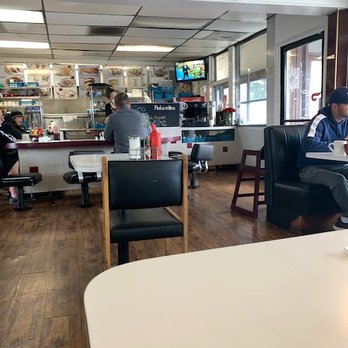 Zig's Restaurant - Inside, counter - American Near Me - Reseda, California