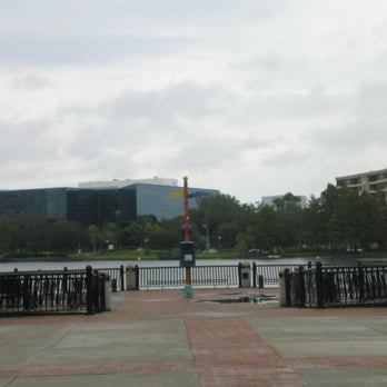Lake Eola Park - Main Enterance - Parks Near Me - Orlando, Florida