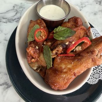 Bar La Rue - Crispy Chicken Wings - Bars Near Me - Chicago, Illinois