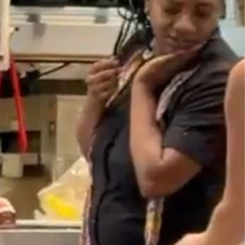 Burger King - She treat another client mean - Burgers Near Me - Tarpon Springs, Florida Burger King - She treat another client mean - Burgers Near Me - Tarpon Springs, Florida