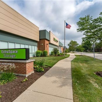 Extra Space Storage - Alternate Beauty Image - Extra Space Storage at 275 Northfield Rd, Northfield, IL 60093 - Self Storage Near Me - Northfield, Illinois