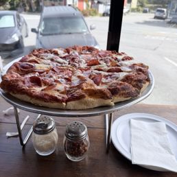 Mushroom Pepperoni Pizza