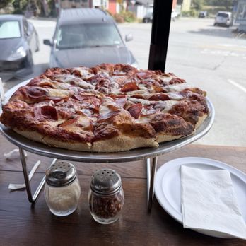 Round Up Pizza - Pepperoni pizza - Pizza Near Me - Cambria, California