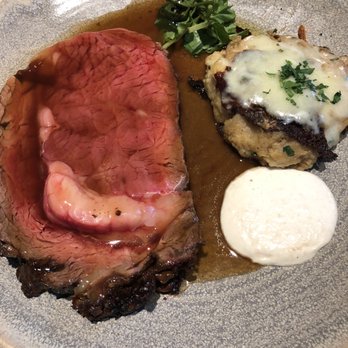 Moku Kitchen - Rotisserie Roasted Prime Rib - Cocktail Bars Near Me - Honolulu, Hawaii