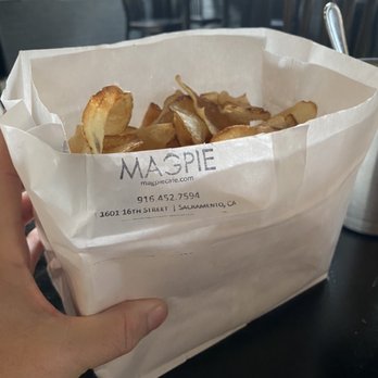 Magpie Cafe - Homemade Potato Chips - New American Near Me - Sacramento, California