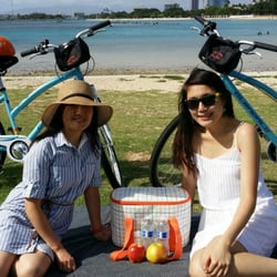 Waikiki Bike Tours - Picnic Tour at Magic Island