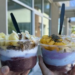 Açaí Haus - Sunrise bowl with Coconut, Acai and Blue Majik base. Tropical paradise bowl with Acai, Ube, and Blue Majik base.