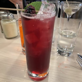 Char & Lemon - Blackberry Mojito - Italian Near Me - Oxford, Connecticut Char & Lemon - Blackberry Mojito - Italian Near Me - Oxford, Connecticut
