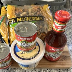 Don Beto Grocery - The noodles were marked $0.79 and the hot sauce $3.19. The total for these seven items was $28.45! Obvious theft.