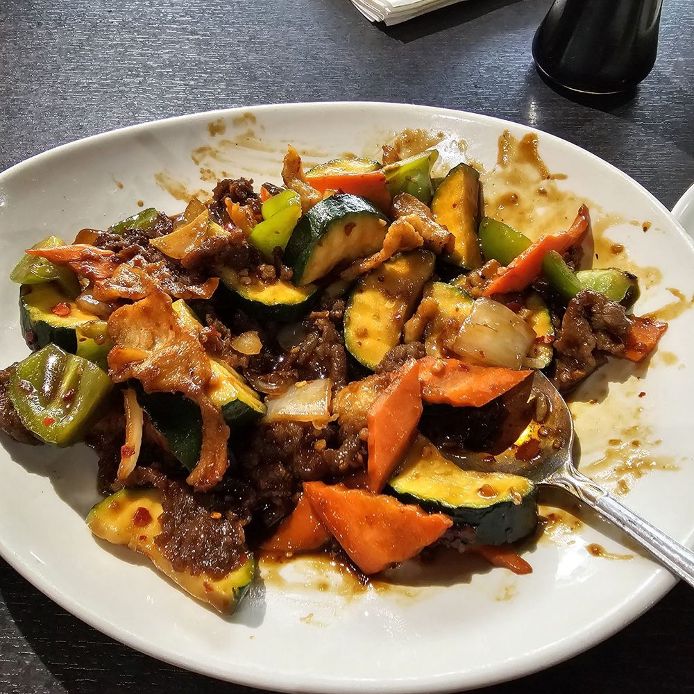 Domo Kitchen - Szechuan Spicy Combo and the flavor is definitely sautéed into the veggies - Sushi Bars Near Me - San Diego, California Domo Kitchen - Szechuan Spicy Combo and the flavor is definitely sautéed into the veggies - Sushi Bars Near Me - San Diego, California