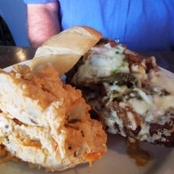 Bryden's - Pubs Near Me - Toronto, Ontario