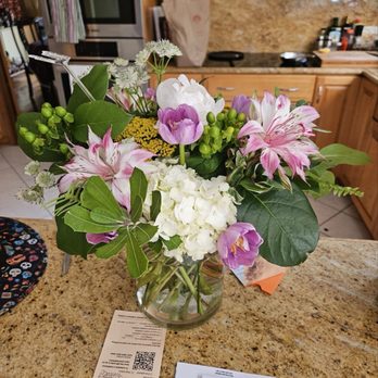 Petalos Floral Design - Perfect bouquet - Florists Near Me - Kingston, New York