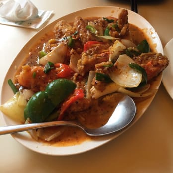 石澳中泰酒家 - Hot curry shrimp - Thai Near Me - Hong Kong, HK