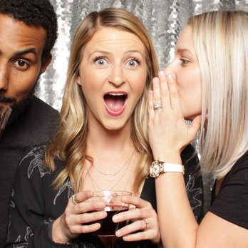 Modern West Photobooth - Photo Booth Rentals Near Me