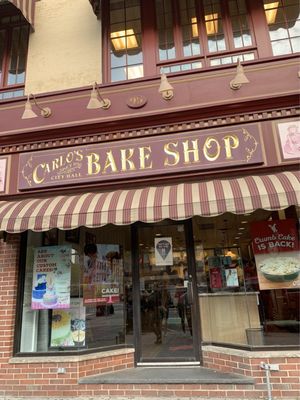 Carlo's Bakery by null