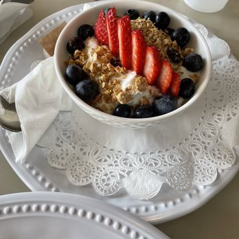 Le Petit Paris - Granola and berries - French Near Me - Atlantic Beach, Florida Le Petit Paris - Granola and berries - French Near Me - Atlantic Beach, Florida