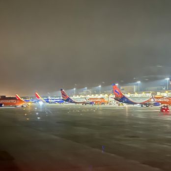 Sun Country Airlines - Airlines Near Me - Minneapolis, Minnesota