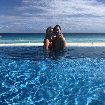 Live Aqua Resort - Pool overlooking ocean - Resorts Near Me - Cancún, ROO