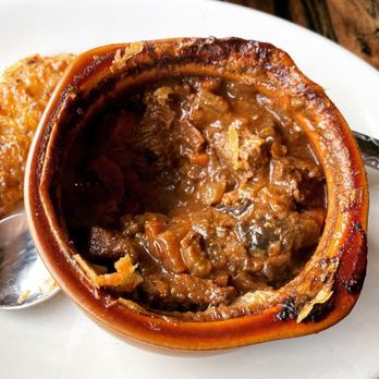 Hawk & Griffin - Inside trout pie - Pubs Near Me - Vienna, Virginia