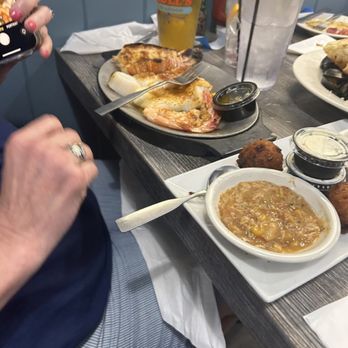 Hull's Seafood - Lobster,   Shrimp,  White Fish and Shrimp. - Seafood Near Me - Ormond Beach, Florida