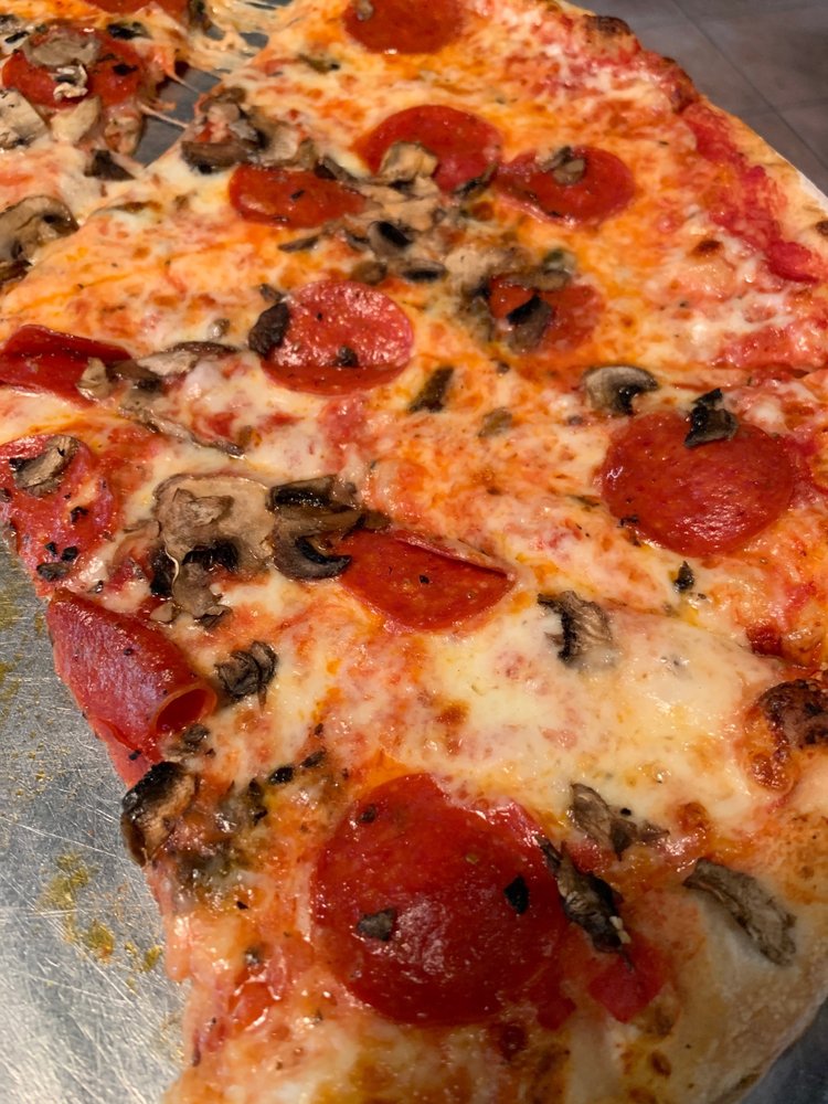 VETTURE’S PIZZERIA AND RESTAURANT 36 Photos & 132 Reviews 36137 E