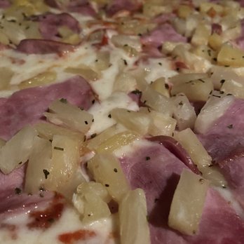 Giovanni's Pizza Carpinteria - Hawaiian style pizza XL - Pizza Near Me - Carpinteria, California Giovanni's Pizza Carpinteria - Hawaiian style pizza XL - Pizza Near Me - Carpinteria, California