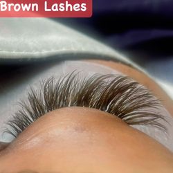 Studio Luxe - Beautiful brown lashes