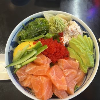 Yami Yaki - Salmon pokibowl - Teppanyaki Near Me - Los Angeles, California