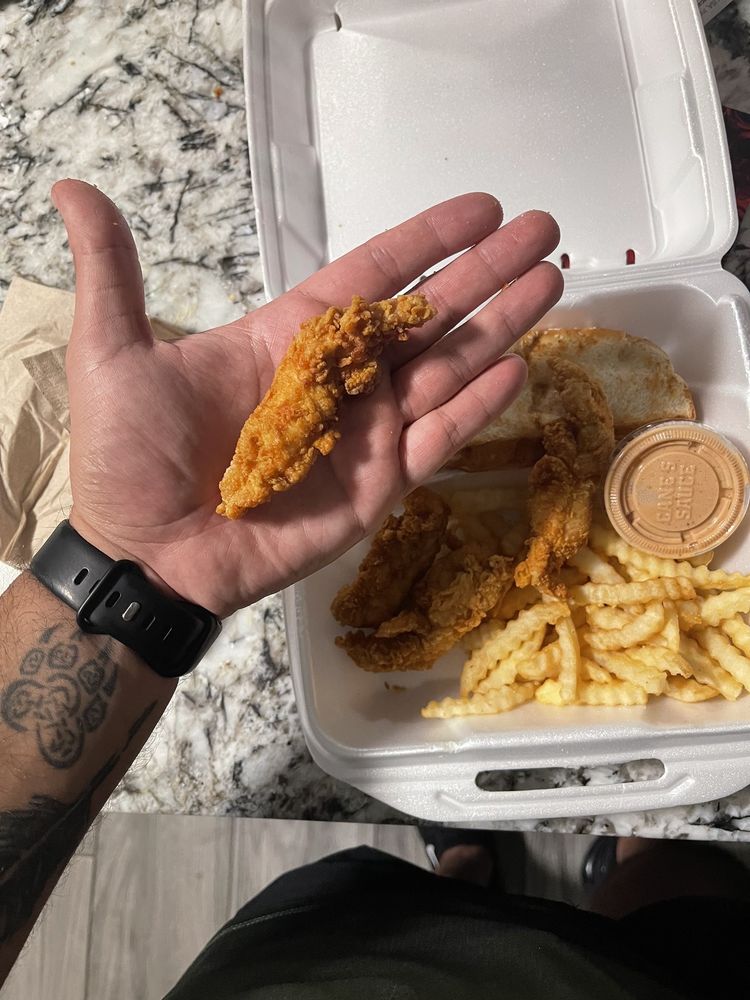 RAISING CANE’S CHICKEN FINGERS 17 Reviews 1220 N Dysart Rd