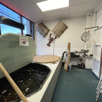 Red Hook Lobster Pound - Inside - Seafood Near Me - Brooklyn, New York Red Hook Lobster Pound - Inside - Seafood Near Me - Brooklyn, New York