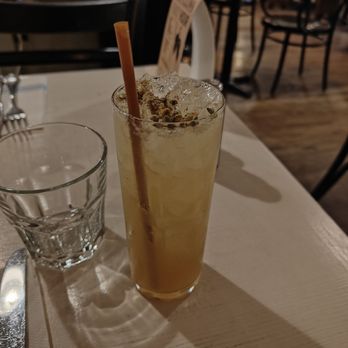 Oddfellows Cafe & Bar - Royal chamomile - Breakfast & Brunch Near Me - Seattle, Washington