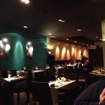 Bembi - Inside this nice restaurant. - Indian Near Me - Barcelona, B Bembi - Inside this nice restaurant. - Indian Near Me - Barcelona, B