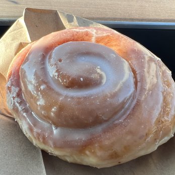 Tyler's Donut House - Cinnamon roll - Donuts Near Me - Everett, Washington Tyler's Donut House - Cinnamon roll - Donuts Near Me - Everett, Washington