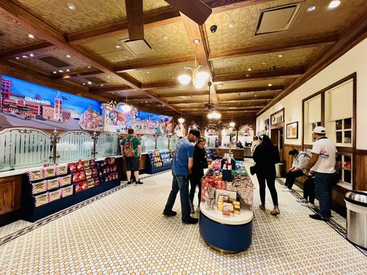 Ghirardelli Soda Fountain & Chocolate Shop (Disneyland) by null