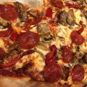Fratelli's Pizzeria - Pizza Near Me - Flushing, New York