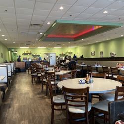 Lincoln Square Pancake House - Interior