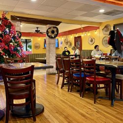 Burros Tex Mex Bar and Grill